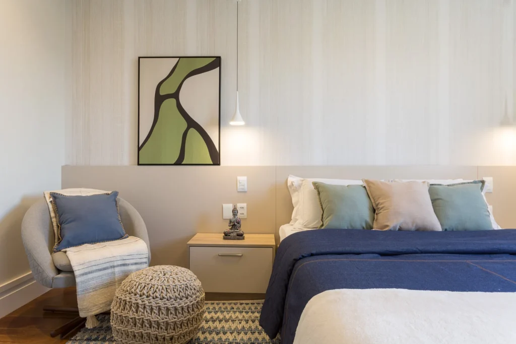Tomadas e interruptores: quarto